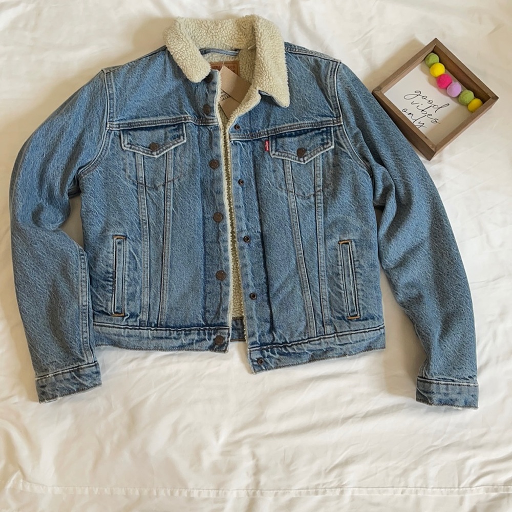 🆕Levi Strauss jacket size M